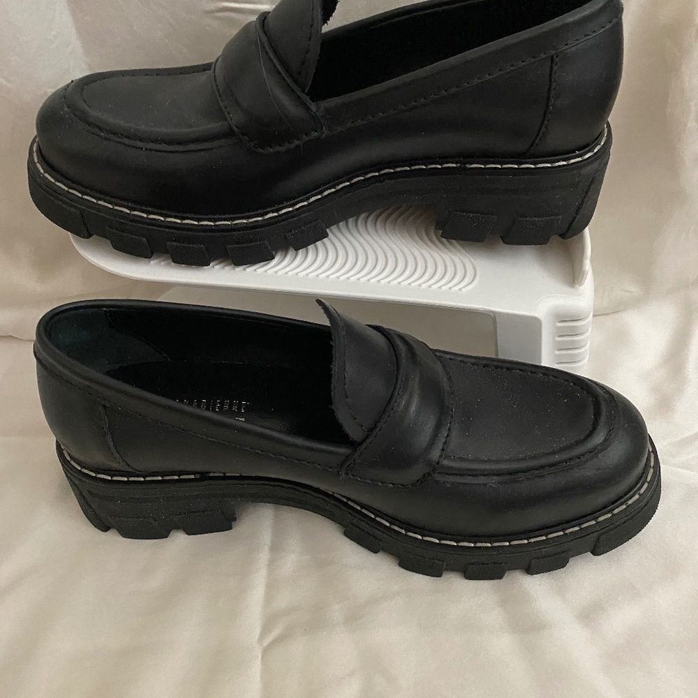So comfortable stylish  black loafer platform